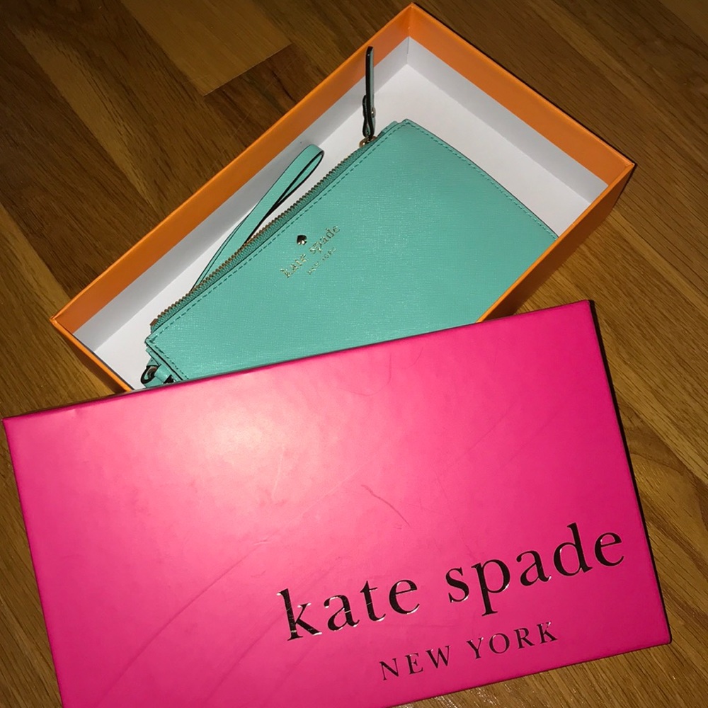 Brand New Kate Spade wristlet